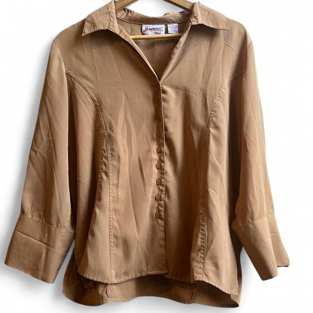 Vintage 80’s/90’s made in the USA “Joanna’s" caramel brown/tan button up blouse